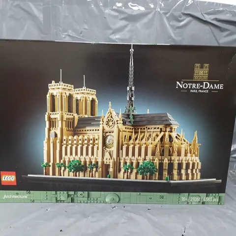 LEGO ARCHITECTURE NOTRE-DAME DE PARIS SET 21061