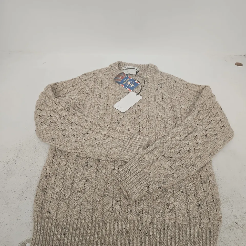SKIDDAW CABLE KNIT SWEATER – BEIGE/OATMEAL, M
