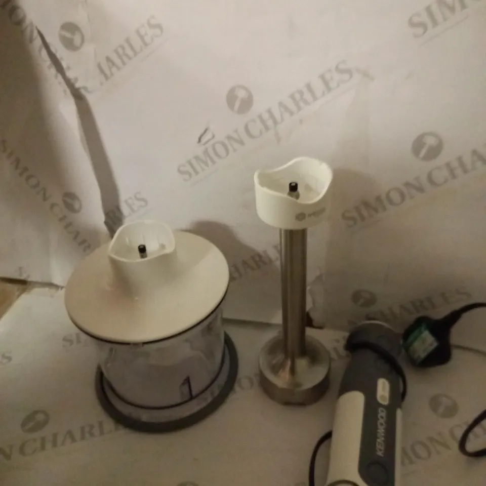 KENWOOD HANDBLENDER TRI BLADE SYSTEM HAND BLENDER