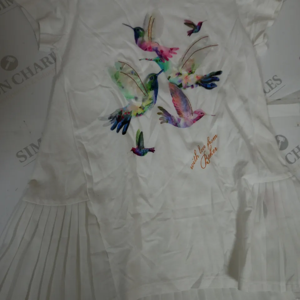 GIRLS TED BAKER GRAPHIC T-SHIRT SIZE 8-9