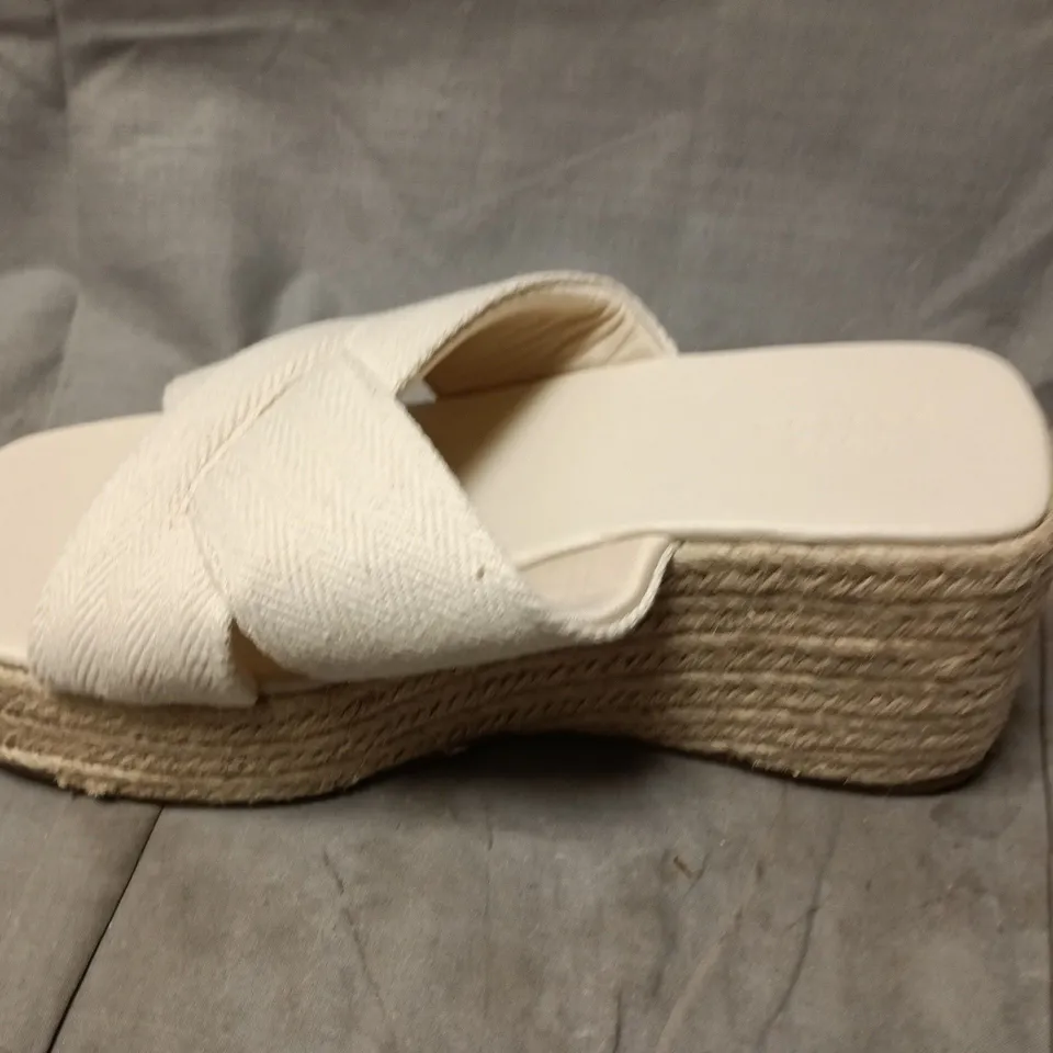 ASOS DESIGN WIDE FIT TEDDY 2 CROSS STRAP WEDGE SANDALS – NATURAL, UK 7