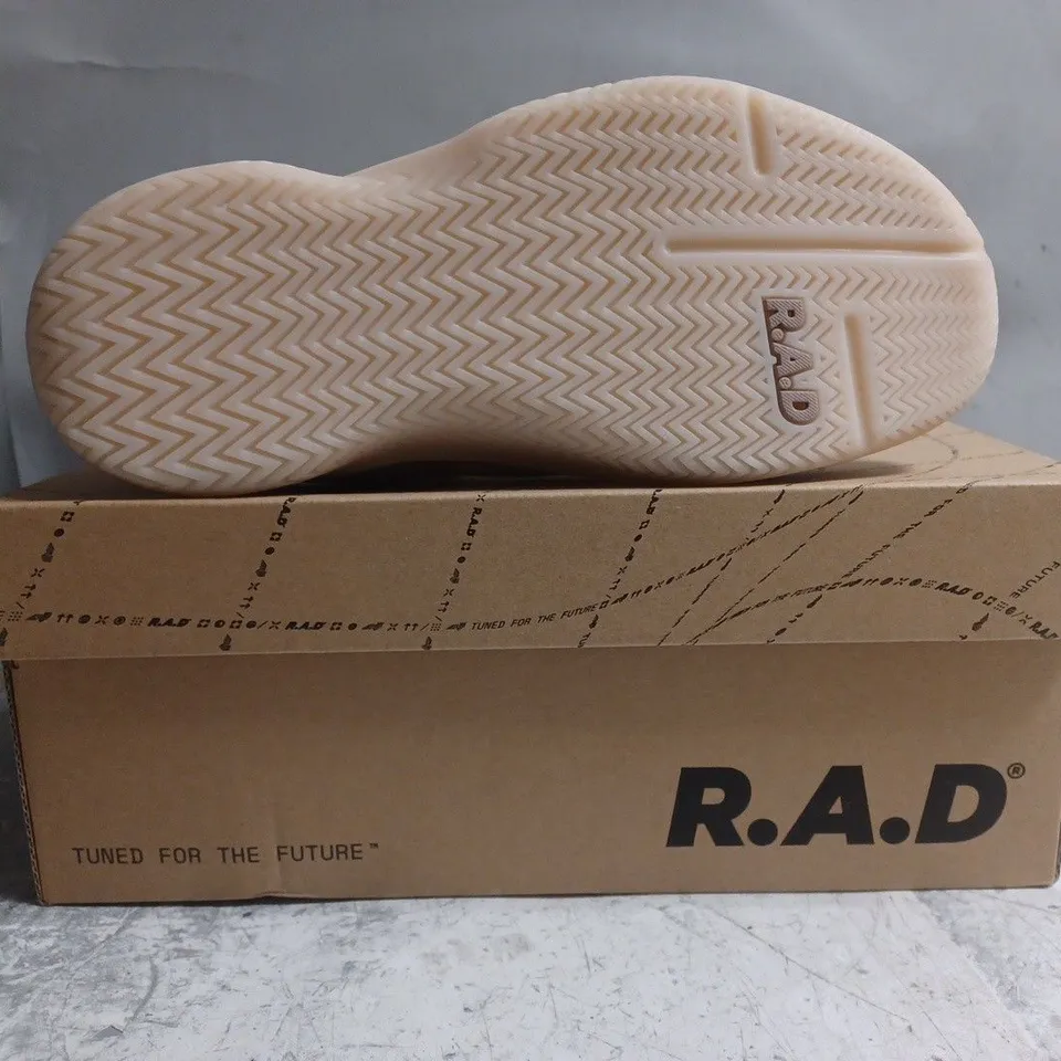 BOXED PAIR OF R.A.D ONE V2 SHOES IN CREAM SIZE UK 5