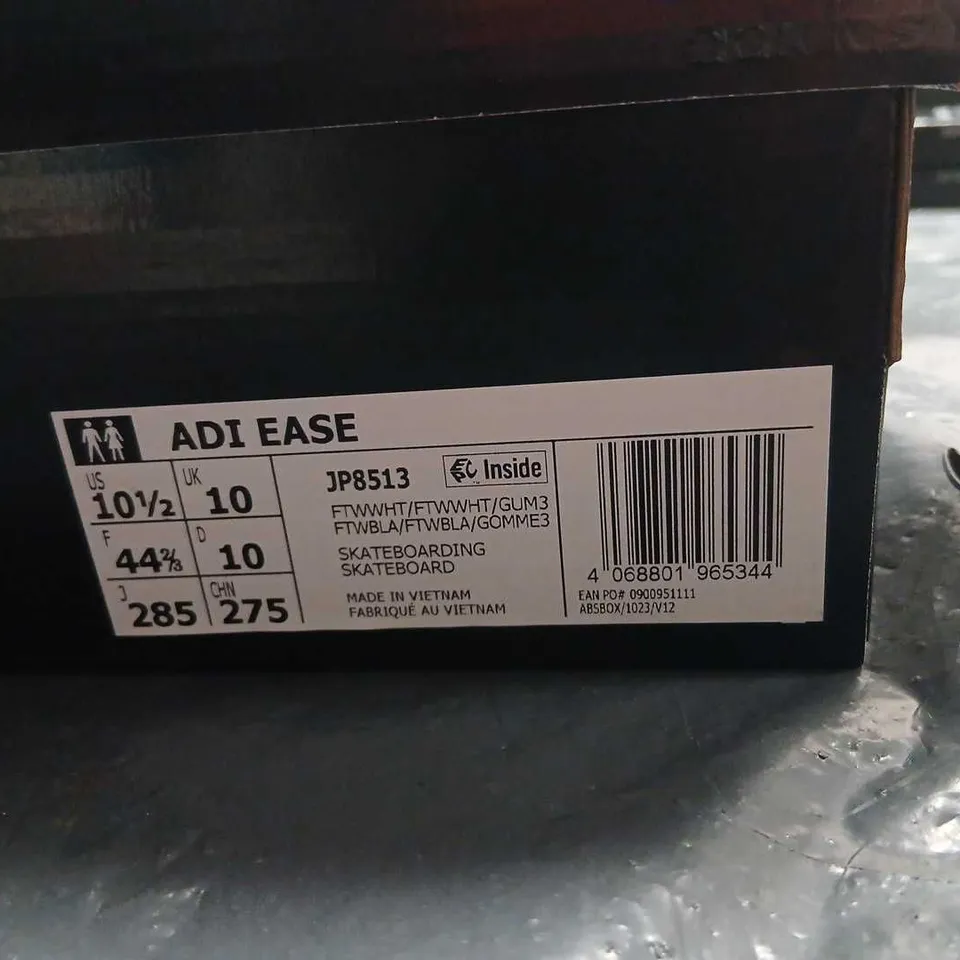 ADIDAS ADI-EASE SNEAKERS – WHITE/BLUE, GUM SOLE, UK 10