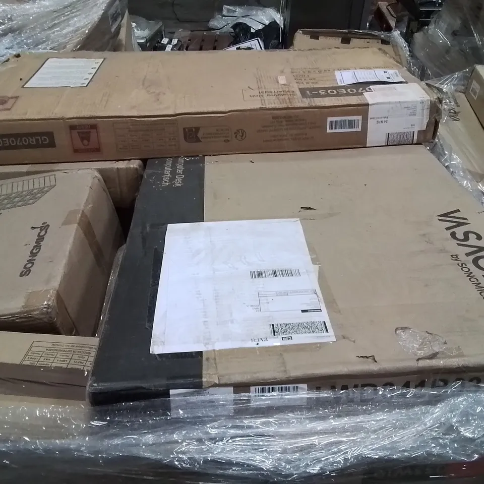 PALLET CONTAINING VARIOUS ASSORTED CUSTOMER RETURNS. TO INCLUDE CUBE STACKING STORAGE BOXES, COMPUTER DESK, CLOTHES RACKS ECT.