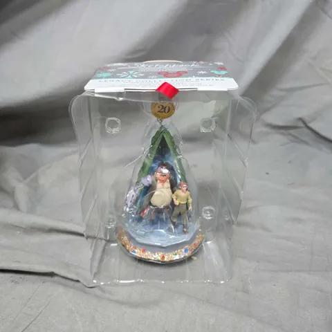 LOT OF 6 DISNEY LEGACY COLLECTION SERIES ORNAMENTS