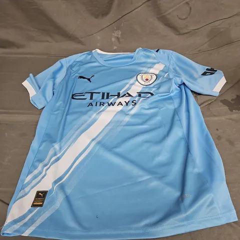 PUMA MANCHESTER CITY FOOTBALL JERSEY IN BLUE SIZE M