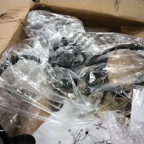 BOXED CHANDELIER BLACK