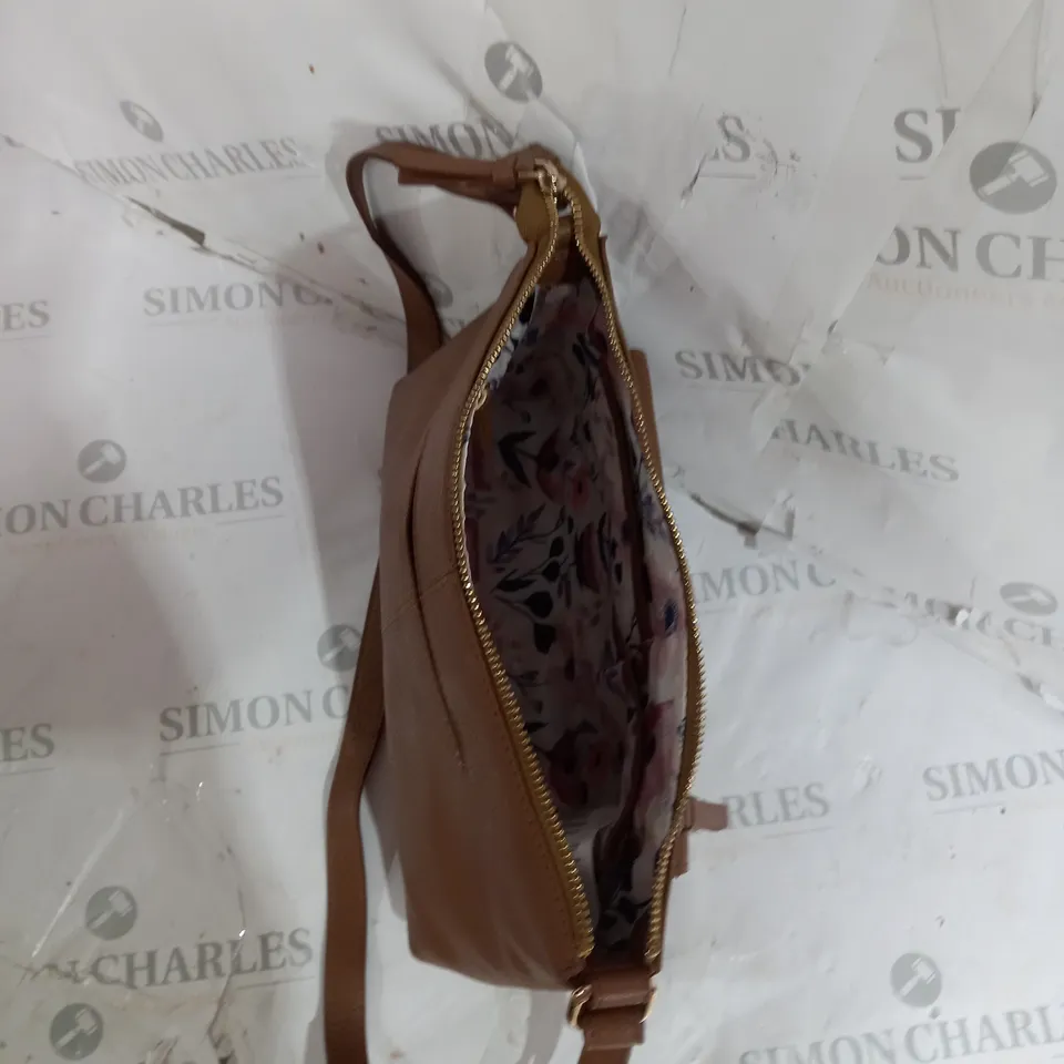 BOXED ASHWOOD MONTANA LEATHER BAG IN TAN WITH FLORAL INTERIOR