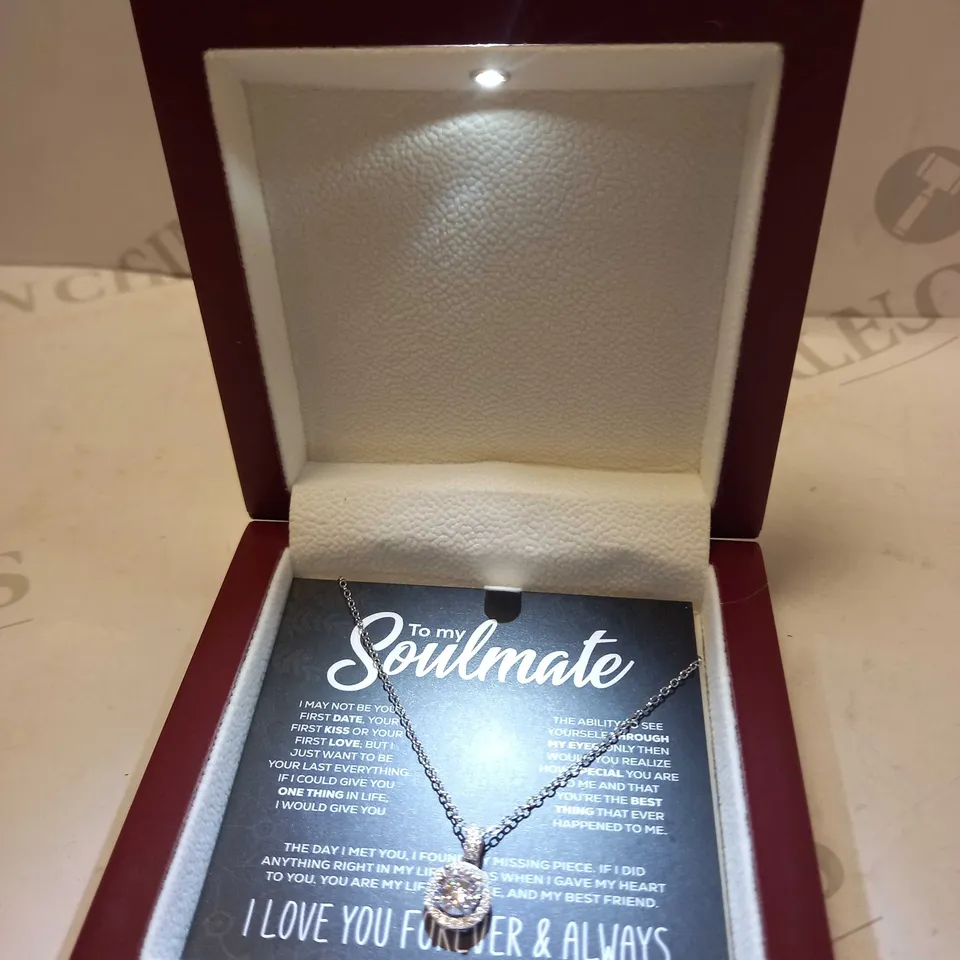 TO MY SOULMATE SPARKLE STONE NECKLACE 