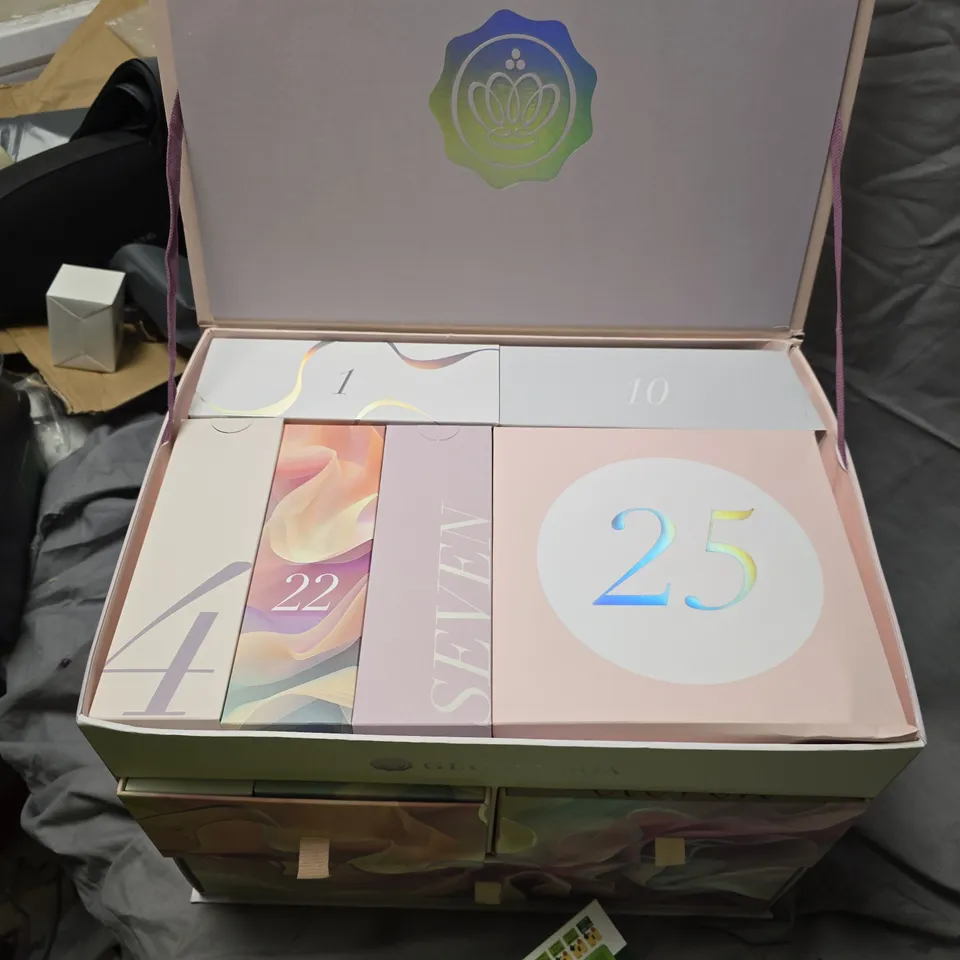Glossybox Advent Calendar – 25 Day Beauty Gift Box