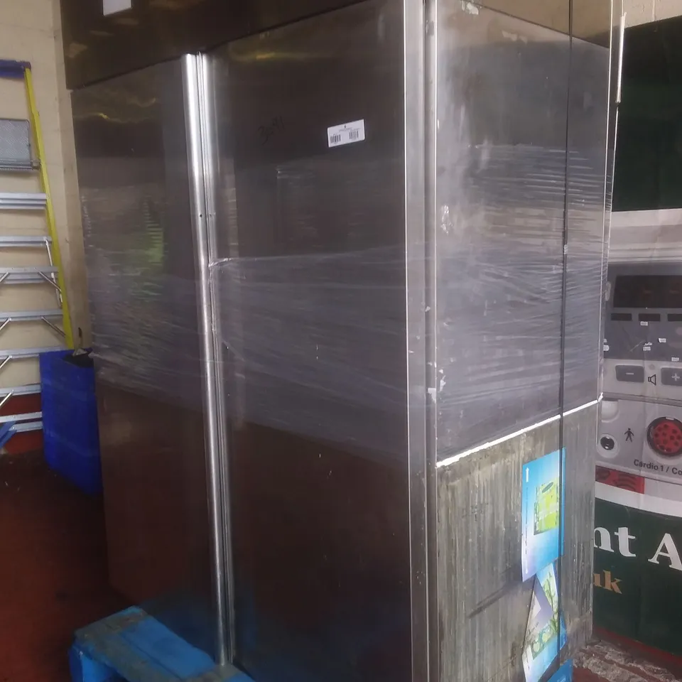 LARGE DOUBLE DISPLAY FRIDGE 