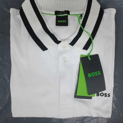 BOSS TOP IN WHITE/BLACK SIZE XL