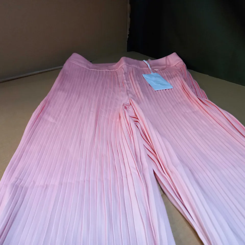 FOREVER UNIQUE PEACH/BLUE PLEATED STATEMENT TROUSERS - SIZE 14