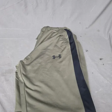 UNDER ARMOUR TRACKSUIT BOTTOMS - SIZE XL
