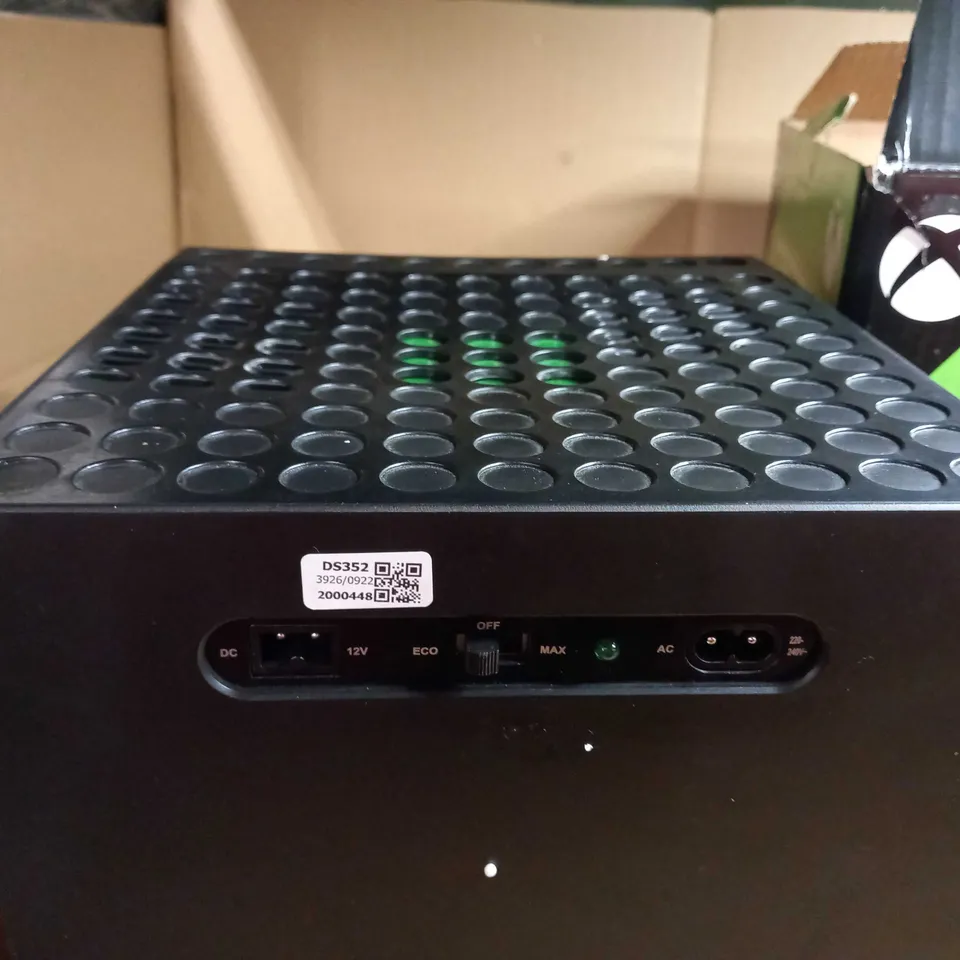 BOXED X-BOX SEIRES X REPLICA MINI FRIDGE