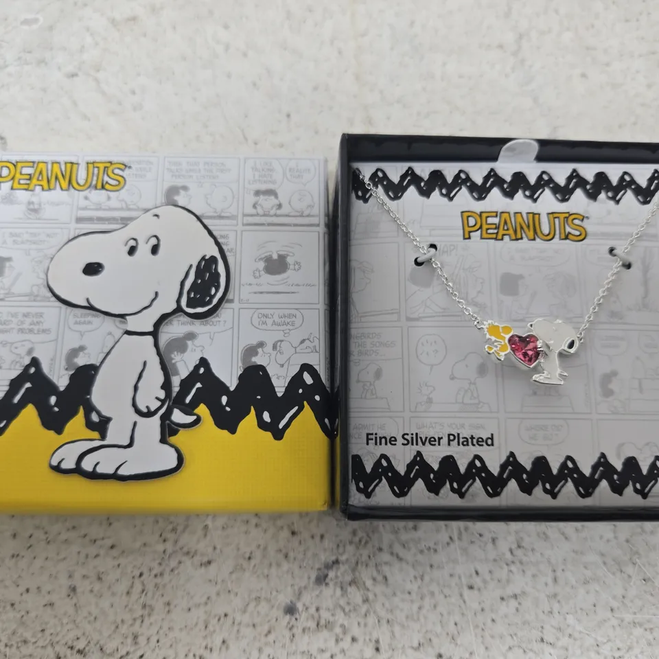 PEANUTS FINE SILVER PLATED NECKLACE – SNOOPY CHARM
