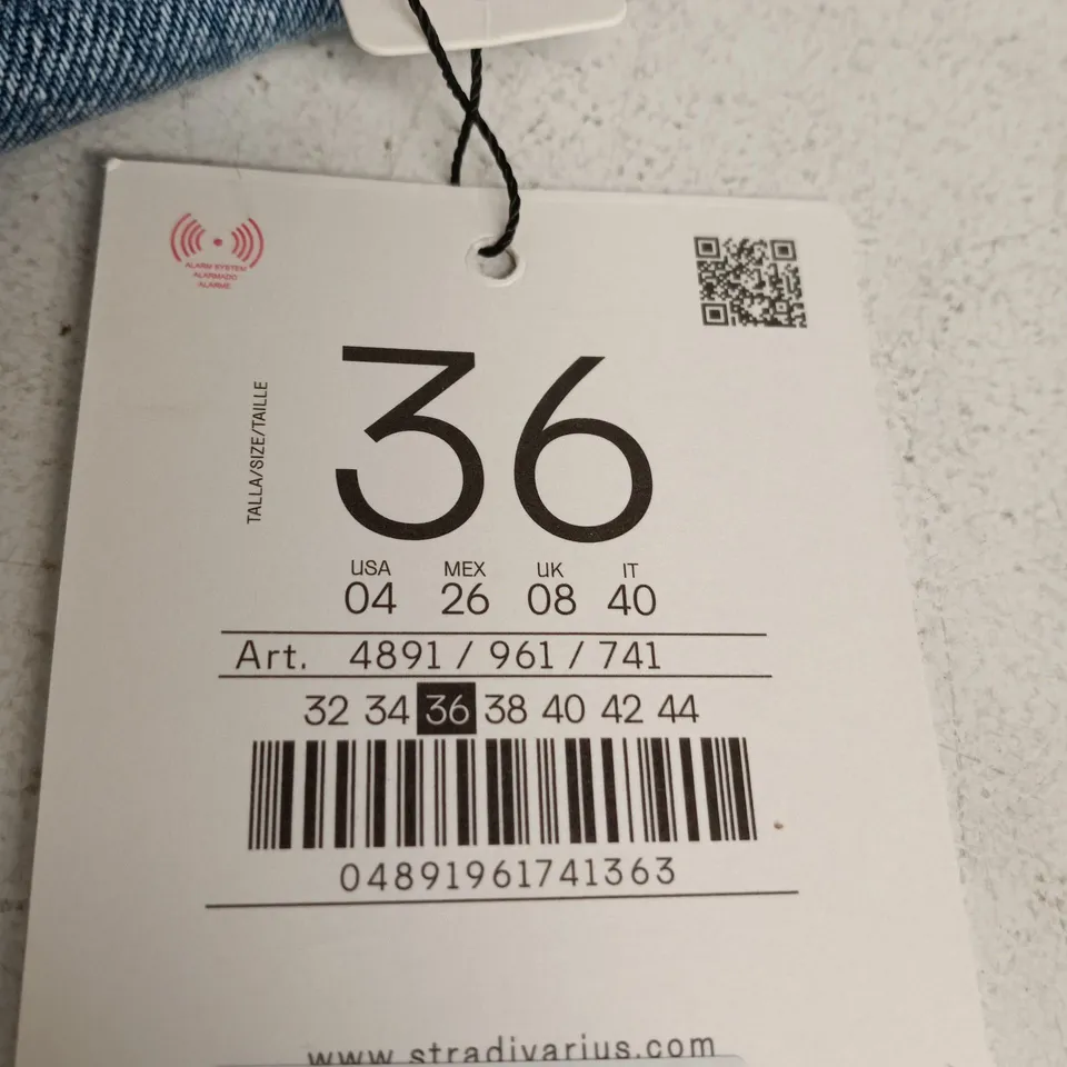 STRADIVARIUS D92 STRAIGHT WIDE DENIM JEANS – UK 8 (EU 36)
