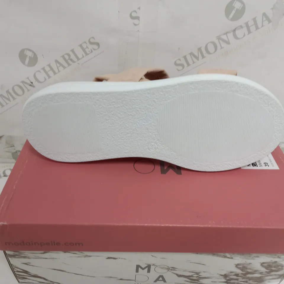 BOXED MODA IN PELLE NICCO CAMEO METALLIC SANDLES SIZE 39 