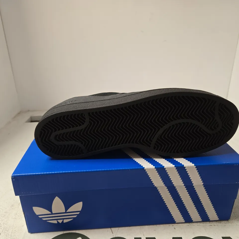 ADIDAS SUPERSTAR BLACK TRAINERS UK 11 BOXED