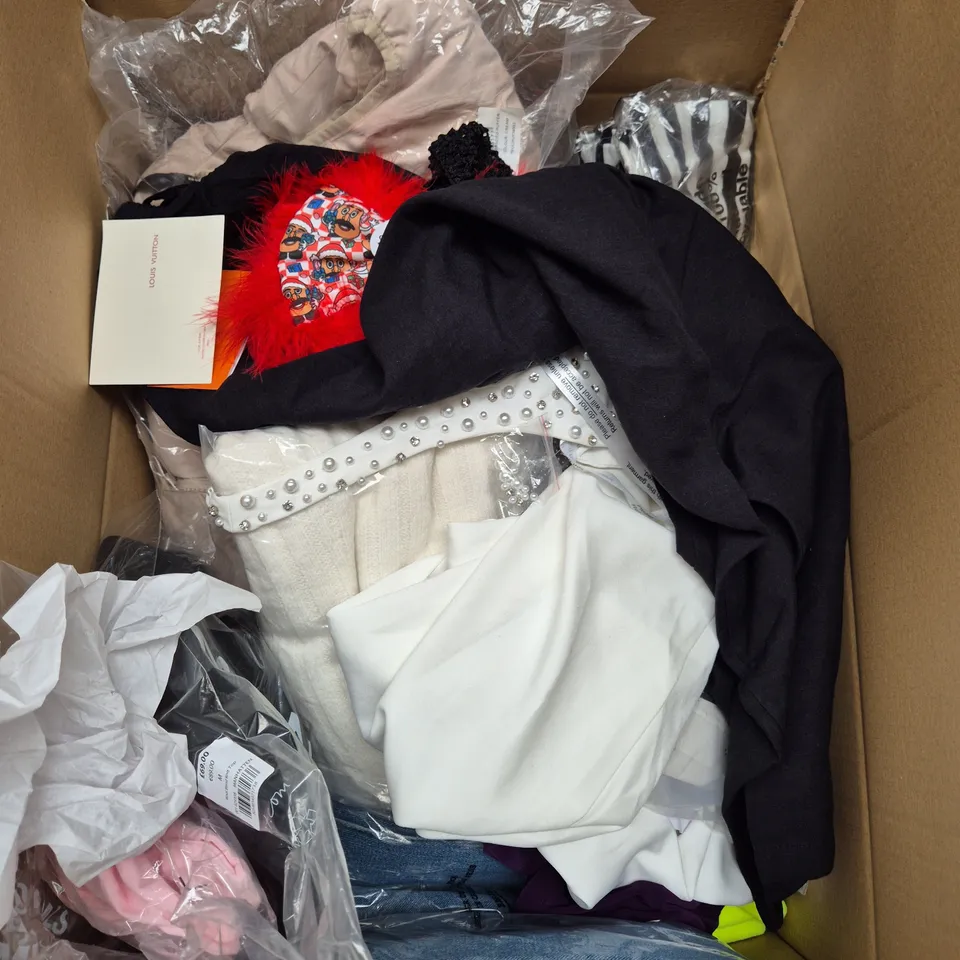 LARGE BOX OF ASSORTED CLOTHING ITEMS IN VARIOUS SIZES, STYLES AND COLOUR 