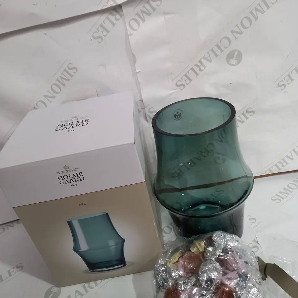 ARC VASE, DARK GREEN