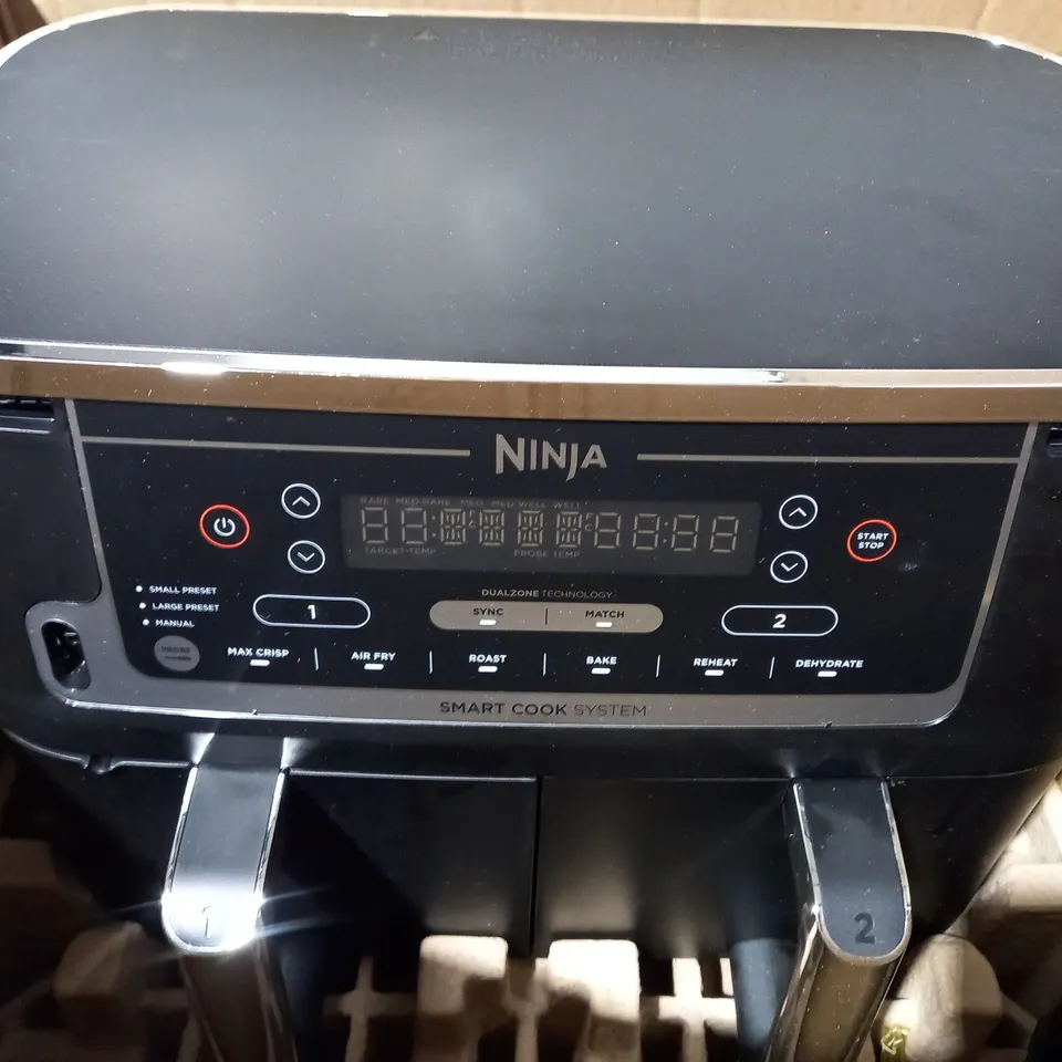 BOXED NINJA FOODI MAX 9.5L DUAL ZONE AIRFRYER AF451UK