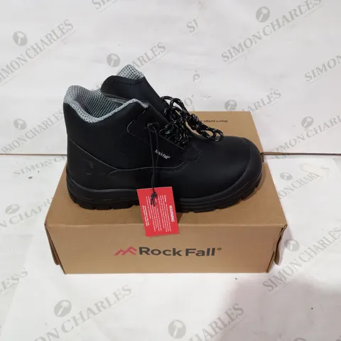 BOXED BRAND NEW PAIR OF ROCK FALL BLACK SAFETY BOOTS - SIZE 6