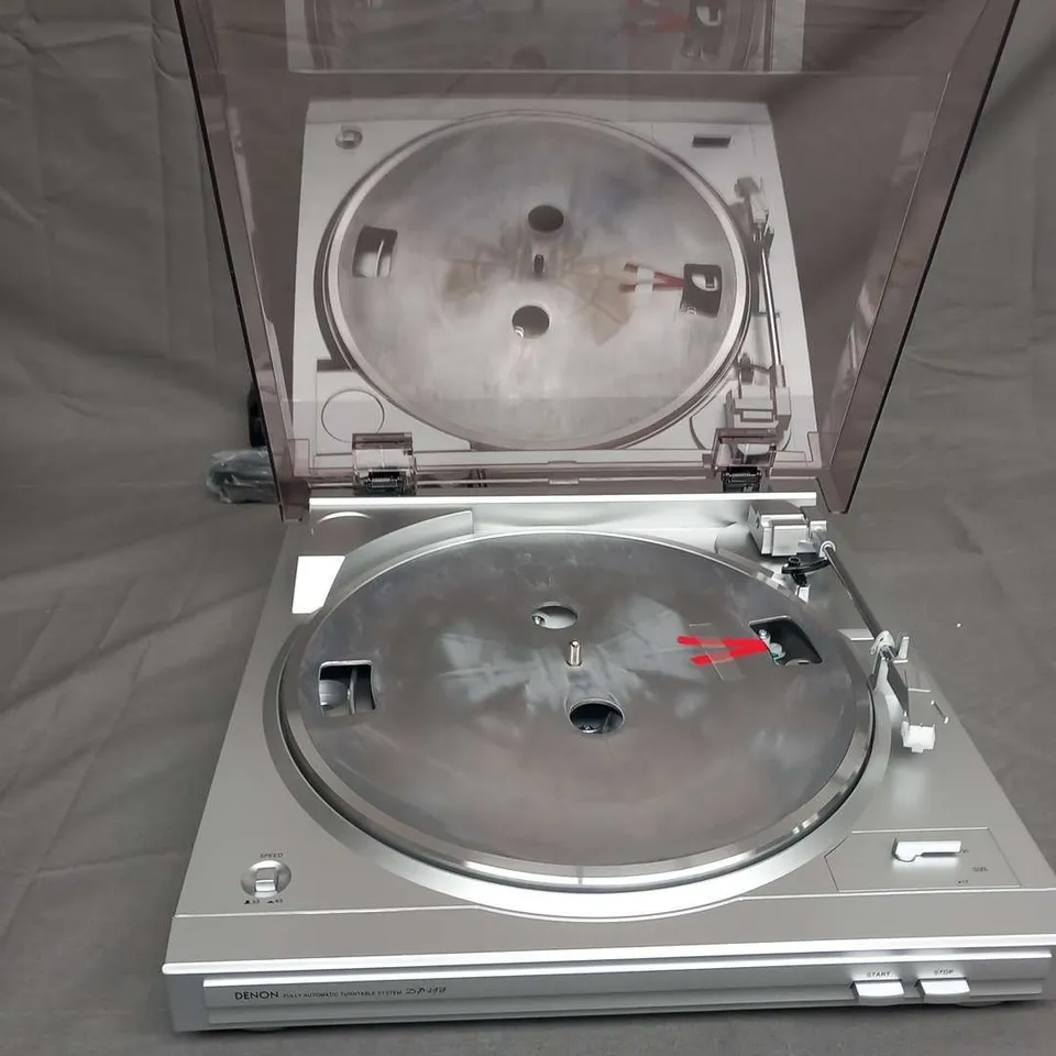 DENON DP29F SILVER TURNTABLE