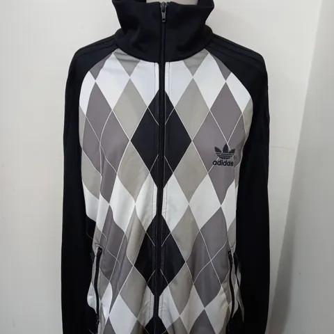 ADIDAS ORIGINAL ZIPPED JACKET SIZE L