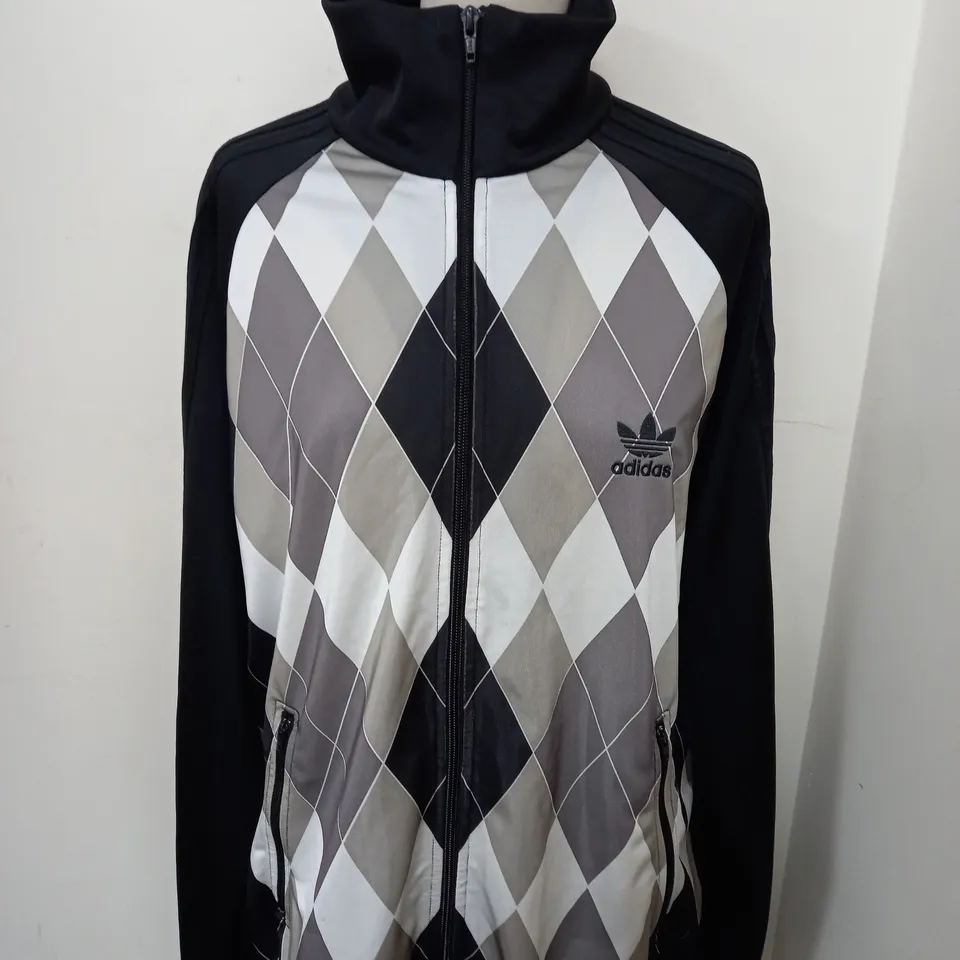 ADIDAS ORIGINAL ZIPPED JACKET SIZE L