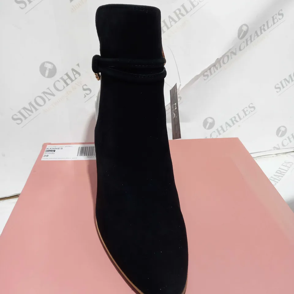 MODA IN PELLE KANNES ANKLE BOOT SIZE 6