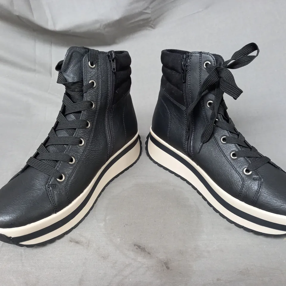 BOXED PAIR OF RIEKER HIGH TOP TRAINERS IN BLACK SIZE 6.5