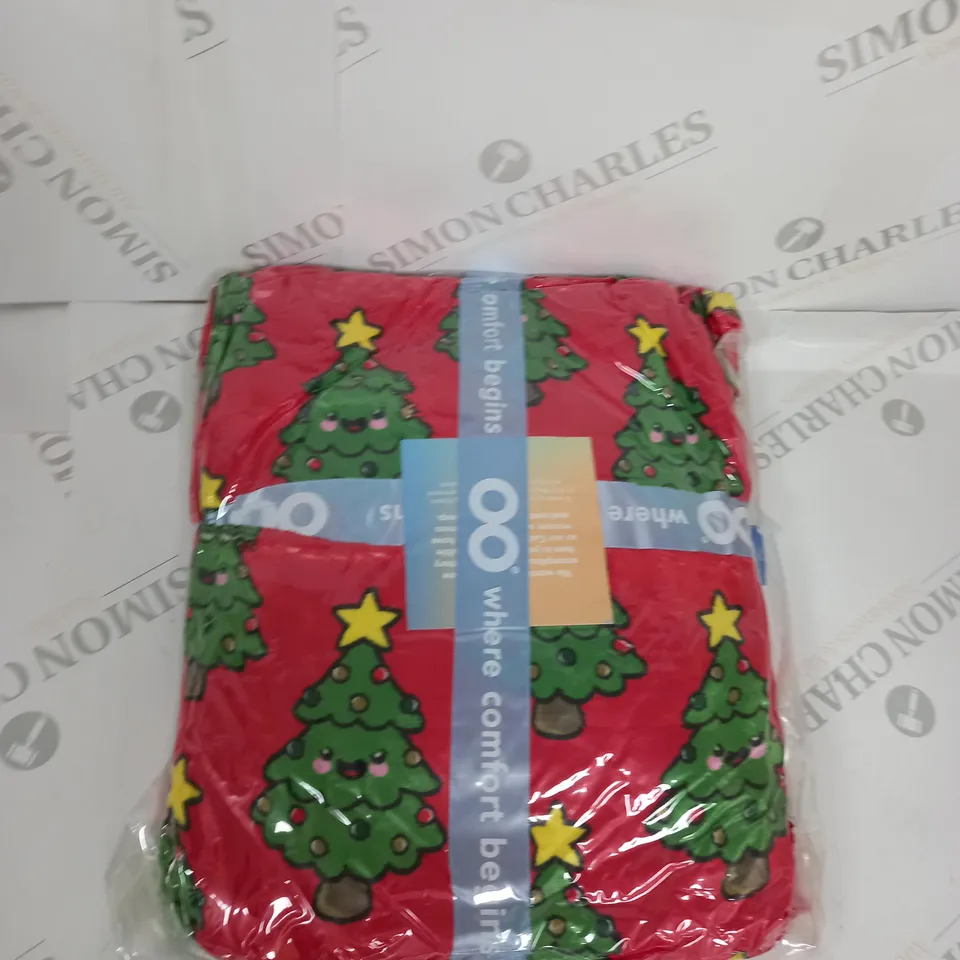 KIDS OODIE OVERSIZED HOODED BLANKET - CHRISTMAS