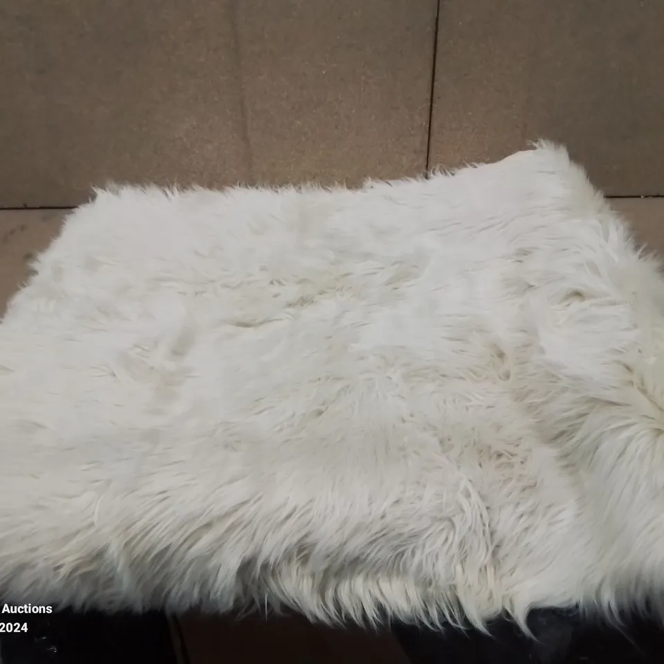 BRAND NEW PACO HOME CREAM PLAYA 960 RUG SIZE 80CM X 150CM 