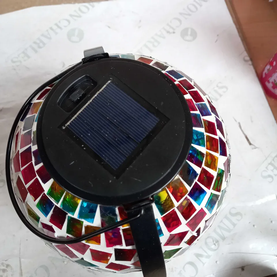 GARDEN REFLECTION LANTERN OUTDOOR LIGHT SLR RNBW LNTRN NULL