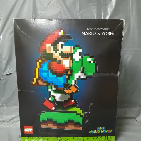 BOXED LEGO SUPER MARIO WORLD MARIO & YOSHI - 71438