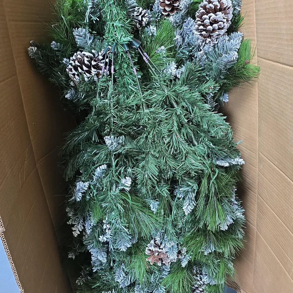 GRAND RIVER PRE LIT CHRISTMAS TREE