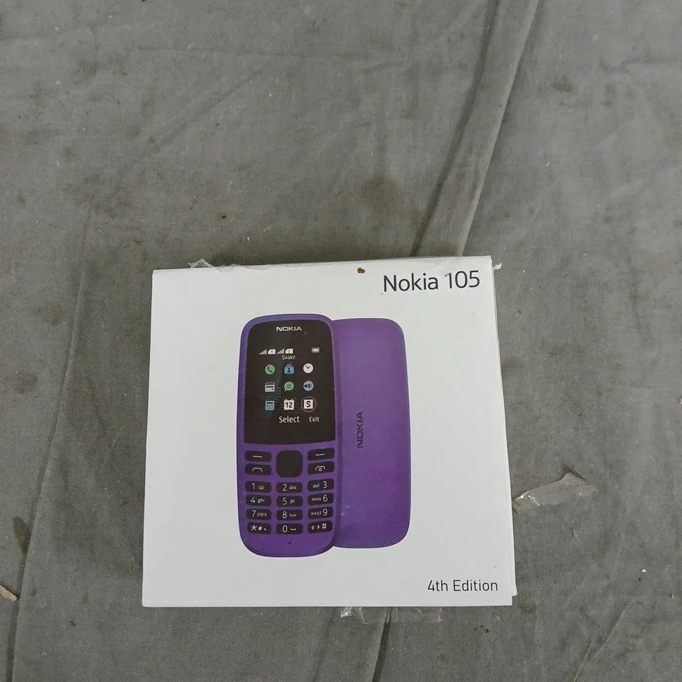 BOX OF APPROXIMATELY 12 ASSORTED ITEMS TO INCLUDE: NOKIA 105 AND SOLAR POWER BANK