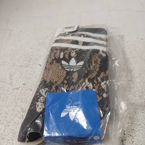 ADIDAS CREW SOCKS – 2 PAIRS, SIZE M