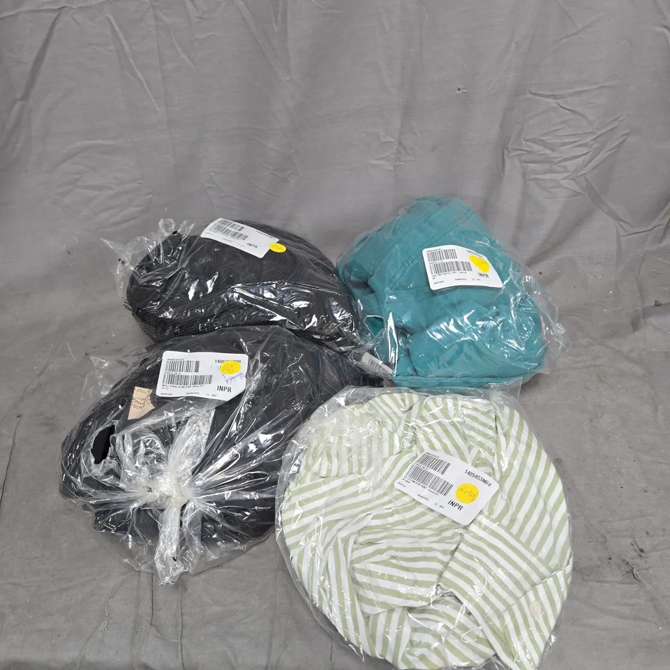 BOX OF APPROXIMATELY 25 ASSORTED CLOTHING ITEMS TO INCLUDE NYDJ, DENIM AND CO ETC