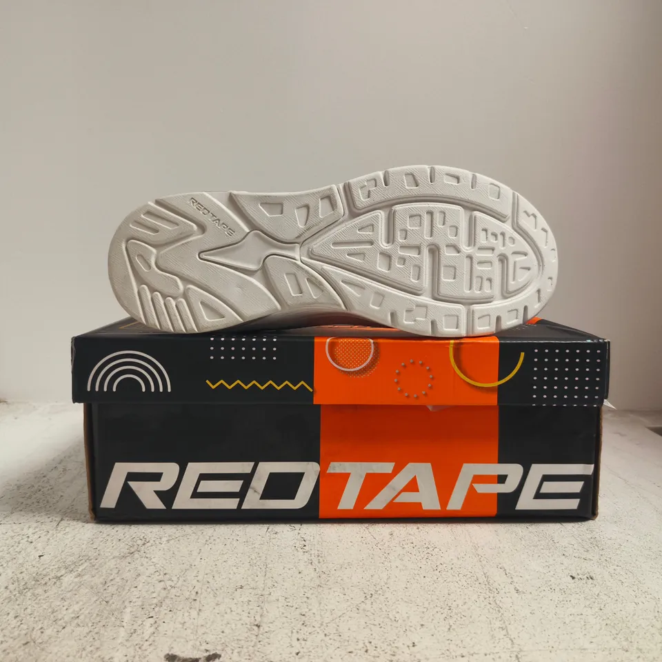 BOXED PAIR OF REDTAPE TRAINERS IN WHITE SIZE UK 9