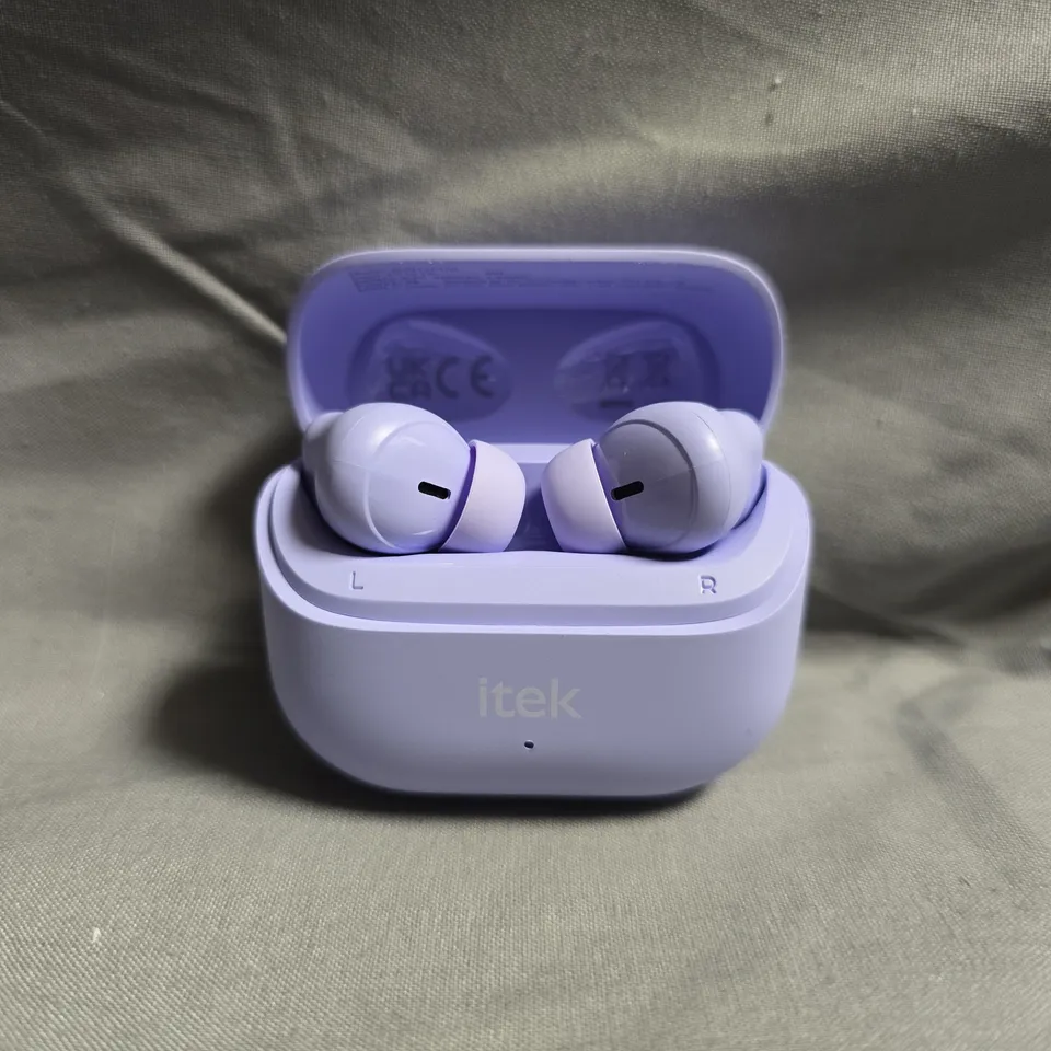 ITEK WIRELESS EARBUDS WITH CHARGING CASE – PURPLE (MODEL I59011PUR)