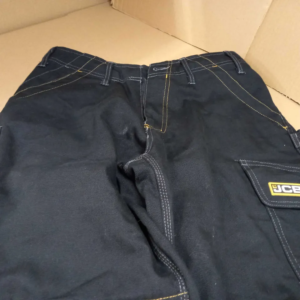 JCB HARD WEARING BLACK/KHAKI WORK TROUSERS - SIZE W32/LONG