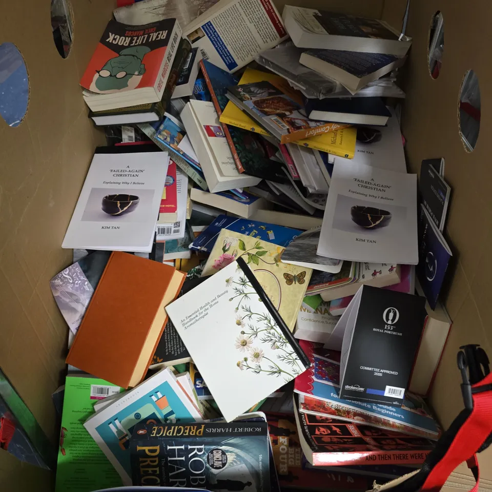LARGE QUANTITY OF ASSORTED BOOKS TO INCLUDE EDUCATIONAL, COOKBOOKS, FICTION ETC - COLLECTION ONLY