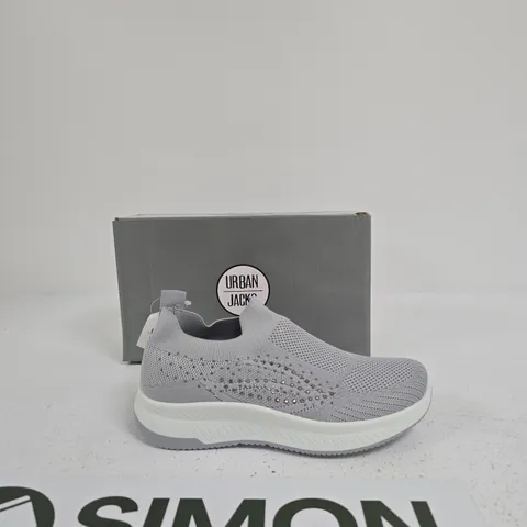 URBAN JACKS GREY KNIT SLIP-ON SNEAKERS – BOXED SIZE 4