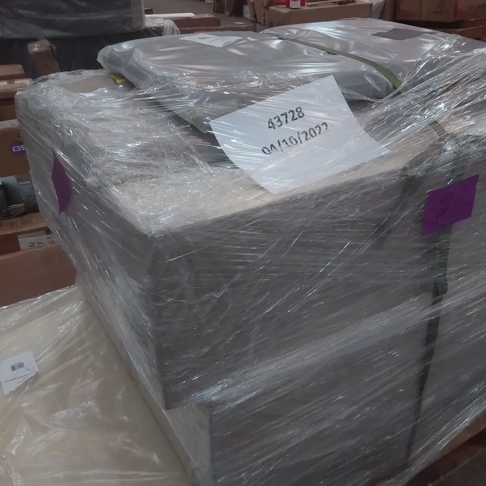 PALLET OF A SINGLE AND DOUBLE BED BASES WITH HEADBOARDS - GREY / BEIGE 