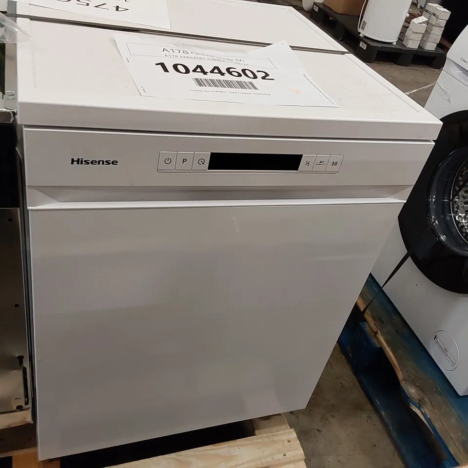 HISENSE HS622E90WUK FREESTANDING STANDARD DISHWASHER 85CM HIGH - E RATED, WHITE