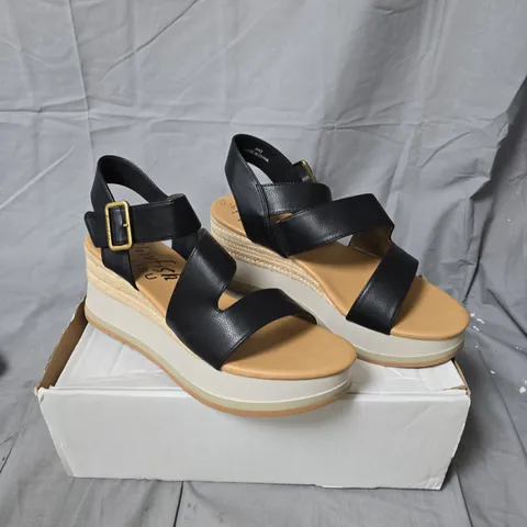 BLOWFISH MALIBU SOLLY-B WEDGE SANDALS - BLACK - SIZE 9
