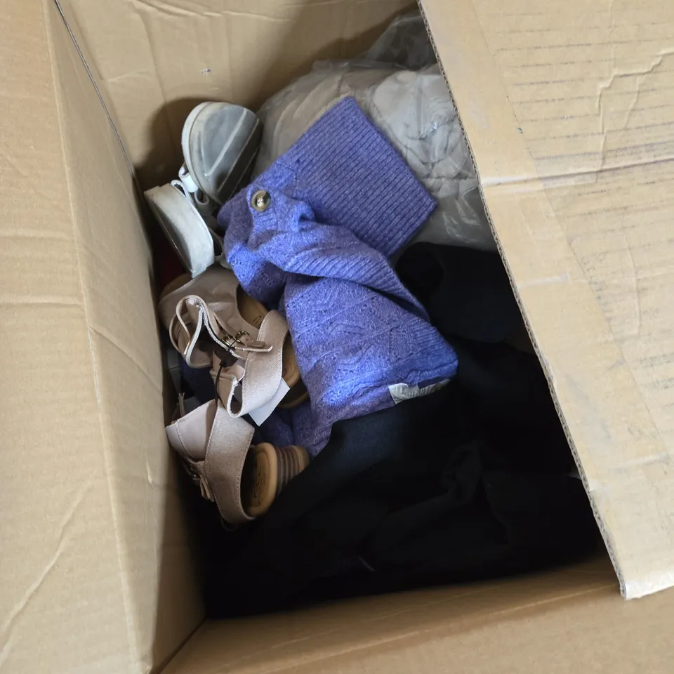 BOX OF ASSORTED CLOTHING ITEMS INCLUDING  – SNEAKERS, SANDALS, BLUE TOP & PURPLE CARDIGAN