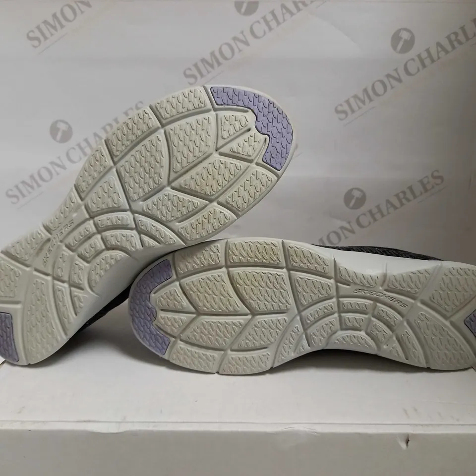 SKECHERS ARCH FIT REFINE TRAINERS UK SIZE 5